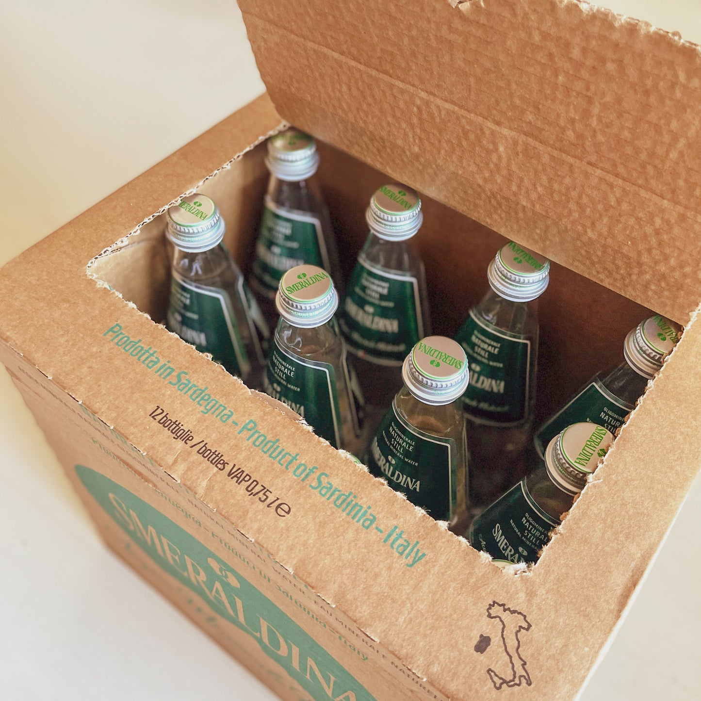 スメラルディーナ グラス 750mL スティル (炭酸なし)- 12本